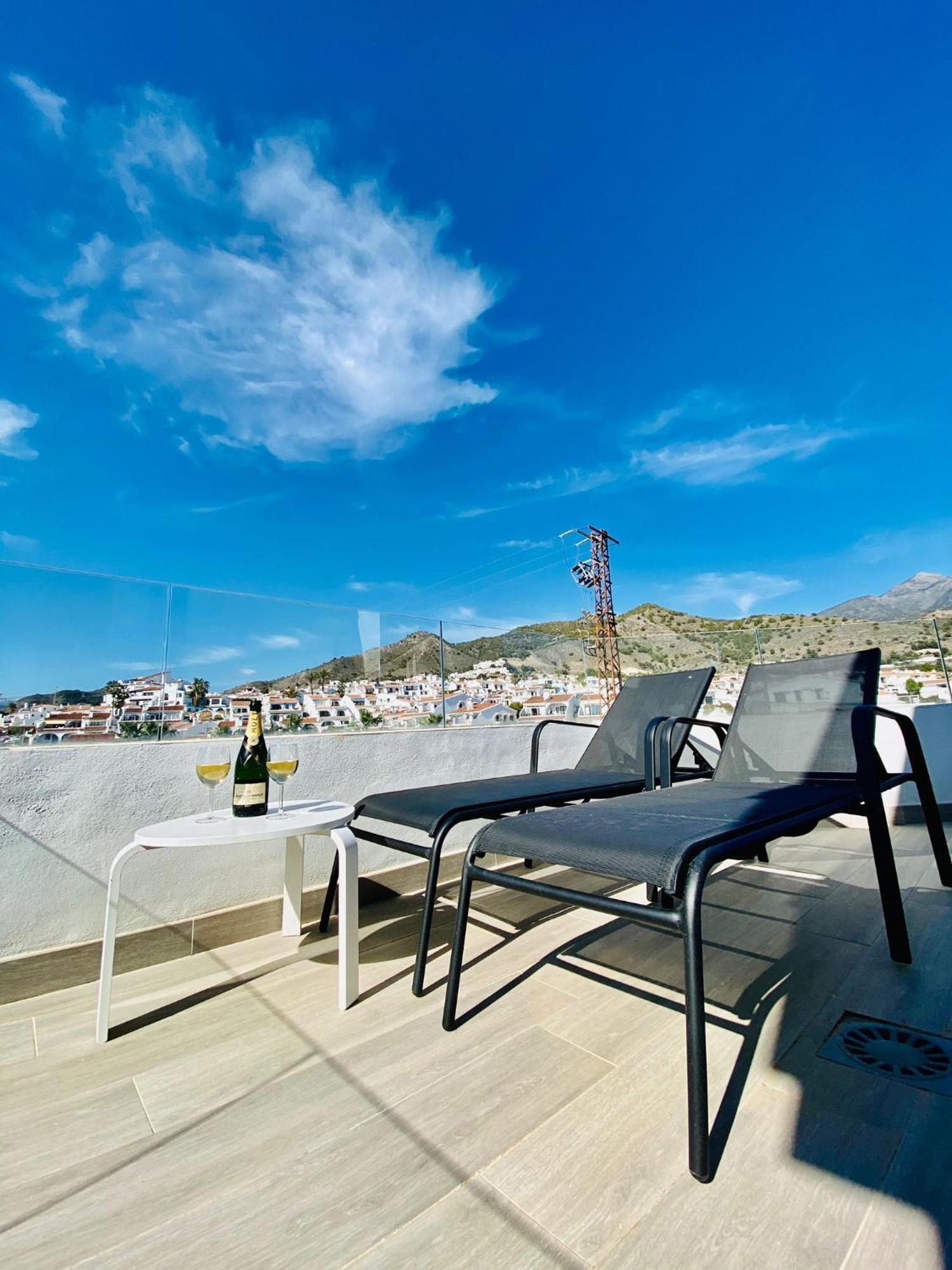 Royal Palm 22 Luxurious 3 Bedroom Penthouse Nerja Eksteriør billede